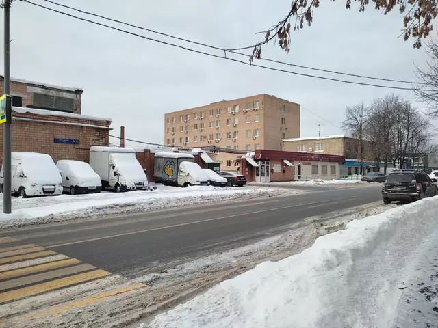 Улица Буракова. Пейзажи и достопримечательности промзоны.